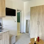 Otel Adi Saranda