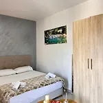 Otel Adi 2*