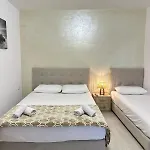 Otel Adi Saranda