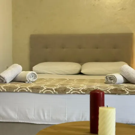 Adi Otel Saranda