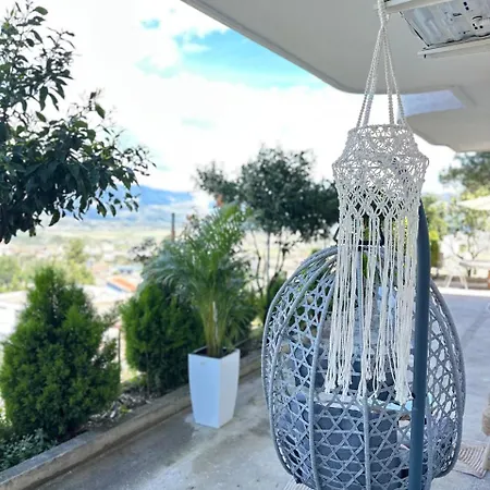 Ξενοδοχείο Adi