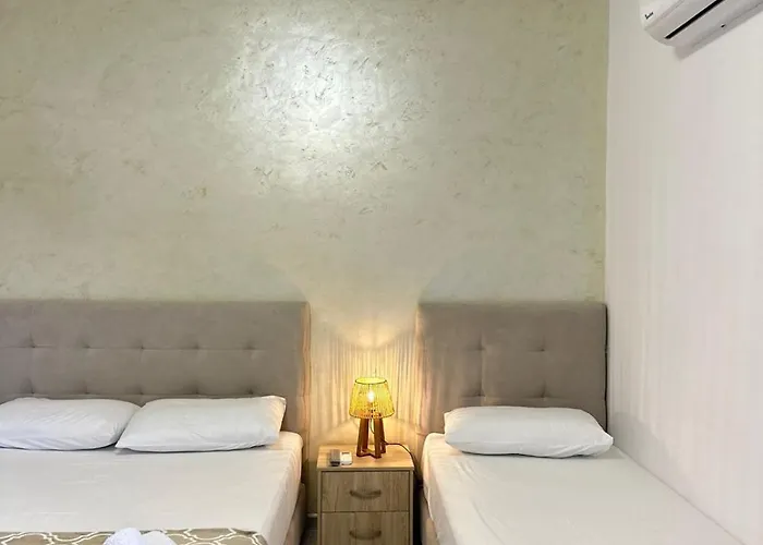 Adi Hotel